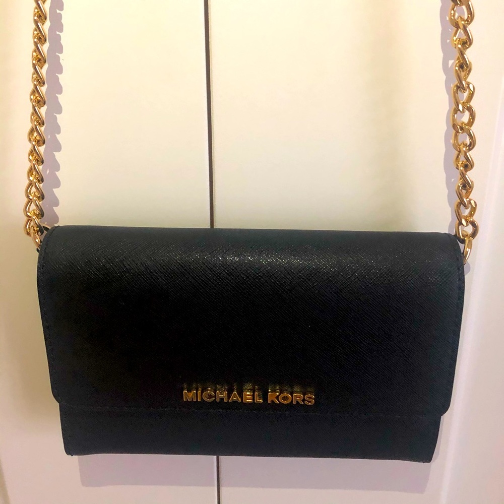 Michael Kors wallet on chain